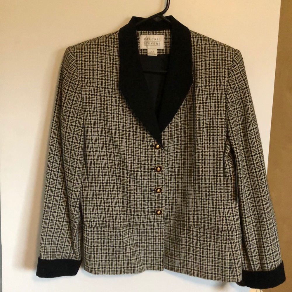 Valerie Stevens blazer